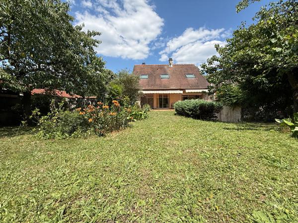 Maison Ris Orangis 8 pièces - 6 chambres