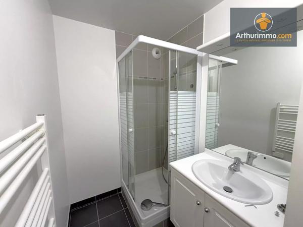 Location                                                      Appartement
                        
                     4 pièces                      94 m2                     à Compiègne