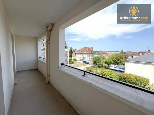 Location                                                      Appartement
                        
                     4 pièces                      94 m2                     à Compiègne