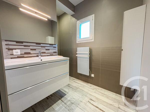 Maison à vendre  5 pièces - 139,25 m2 LA CHAPELLE DE GUINCHAY - 71