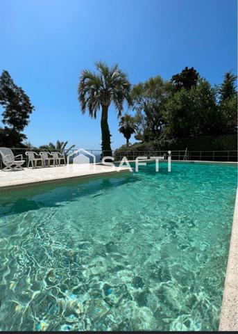 Appartement 6 pièces dans Château vue mer