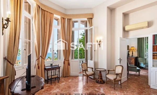 Appartement 6 pièces dans Château vue mer