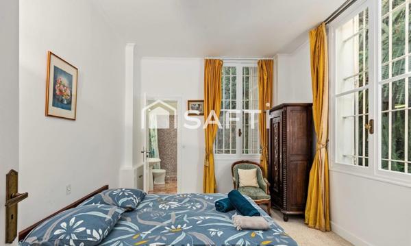 Appartement 6 pièces dans Château vue mer