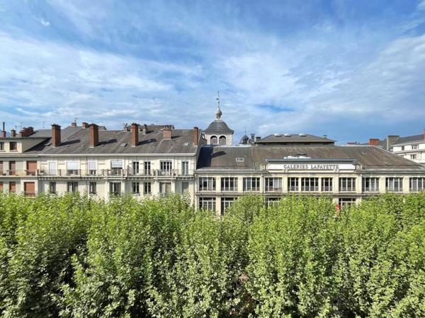 Appartement  4 pièce(s) - Coeur de ville - 114 m2 - Chambéry