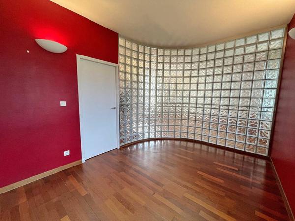 Appartement  4 pièce(s) - Coeur de ville - 114 m2 - Chambéry