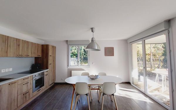 Appartement à louer    4 pièces •  Manosque