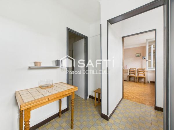 GARCHES – Maison 4 pièces 2 chambres 65m2 environ  A rénover