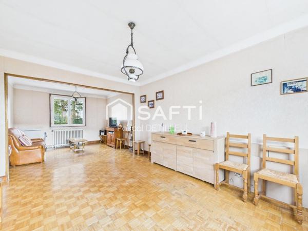 GARCHES – Maison 4 pièces 2 chambres 65m2 environ  A rénover