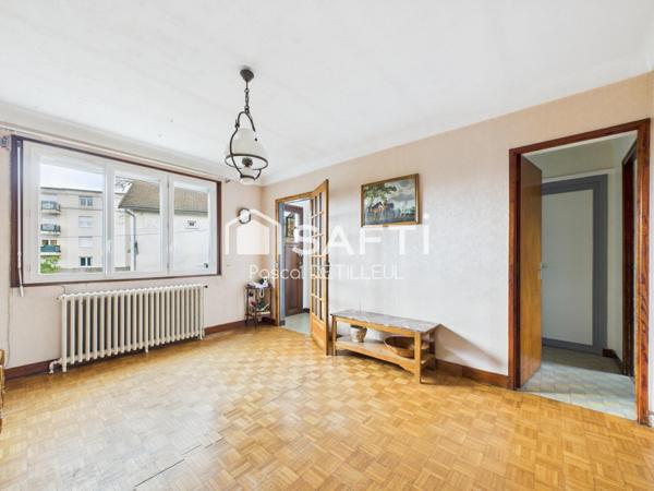 GARCHES – Maison 4 pièces 2 chambres 65m2 environ  A rénover