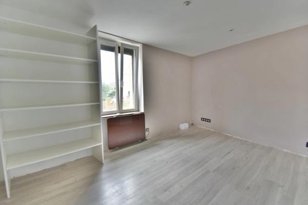 Christophe Michaudelle, Capifrance, vous propose : proche MEAUX / SAINT SOUPPLETS - à ETREPILLY, maison de ville 3 pièces, 2 chambres