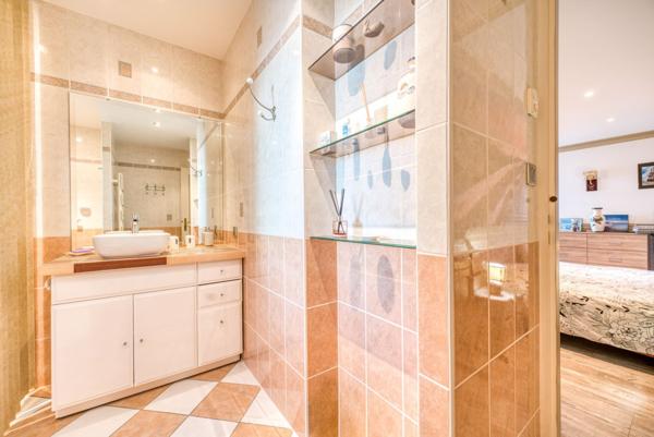 Villa avec piscine chauffée - à 4 km de l'Océan - St-Pierre-d'Oléron