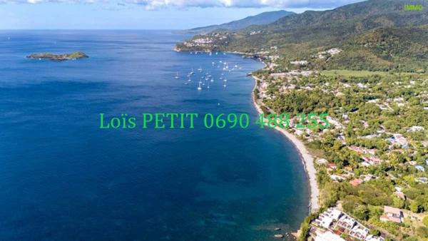 Vente / Maison et grand terrain à Bouillante (97125)