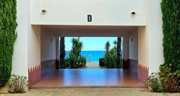 À vendre – Appartement T3 avec terrasse en bord de mer SAN NICOLAO (20230)