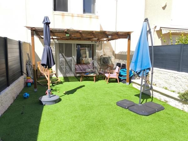 Maison T4 - R+1 -  près du Parc Ferrage - Marignane