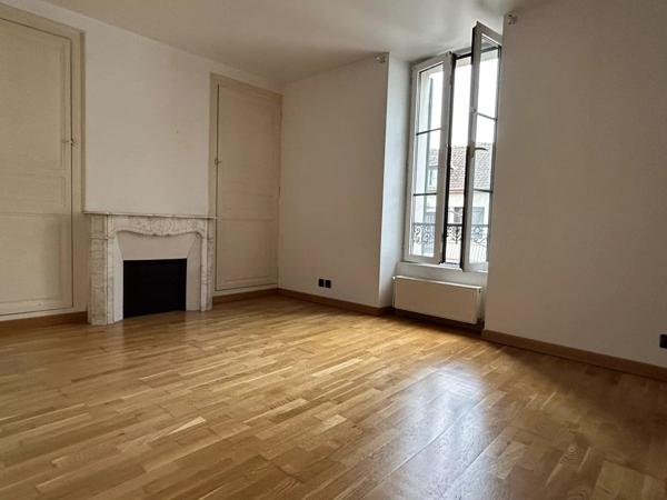 Vente Appartement 6 pièces 135 m2 à Melun