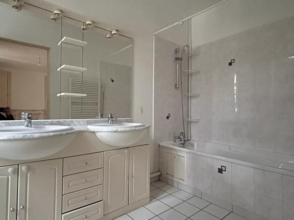 Vente Appartement 6 pièces 135 m2 à Melun