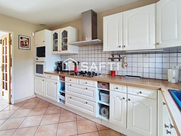 SAINT-LYS - Maison T5 de 123 m² -Piscine- 4 chambres.