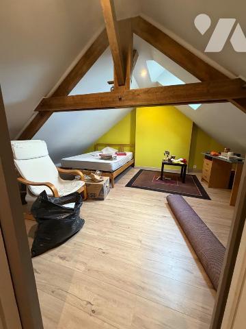Maison de ville - Quartier Velpeaux - Tours
90 m², Terrain 122 m², 4 niveaux

En plein coeur...