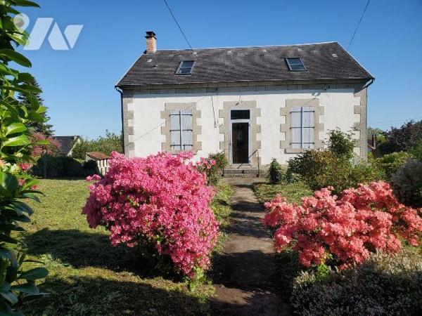 Maison d'habitation à vendre à GUERET (23000) dans la Creuse (23) comprenant : 
- Au rez-de-ch...