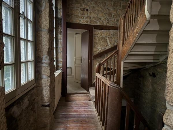 Immeuble à vendre à Guingamp dans les Côtes-d'Armor (22200), ref : 22064-1276