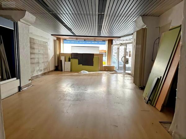 Immeuble à vendre à Guingamp dans les Côtes-d'Armor (22200), ref : 22064-1276