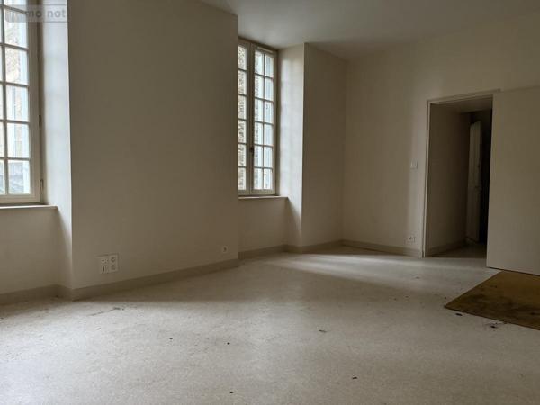 Immeuble à vendre à Guingamp dans les Côtes-d'Armor (22200), ref : 22064-1276