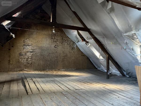 Immeuble à vendre à Guingamp dans les Côtes-d'Armor (22200), ref : 22064-1276