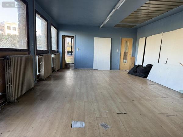 Immeuble à vendre à Guingamp dans les Côtes-d'Armor (22200), ref : 22064-1276