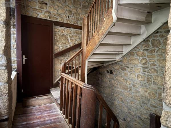 Immeuble à vendre à Guingamp dans les Côtes-d'Armor (22200), ref : 22064-1276