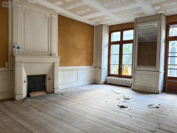 Immeuble à vendre à Guingamp dans les Côtes-d'Armor (22200), ref : 22064-1276