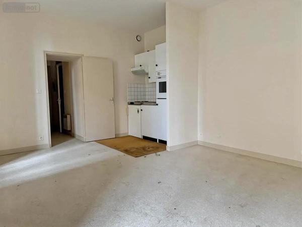 Immeuble à vendre à Guingamp dans les Côtes-d'Armor (22200), ref : 22064-1276