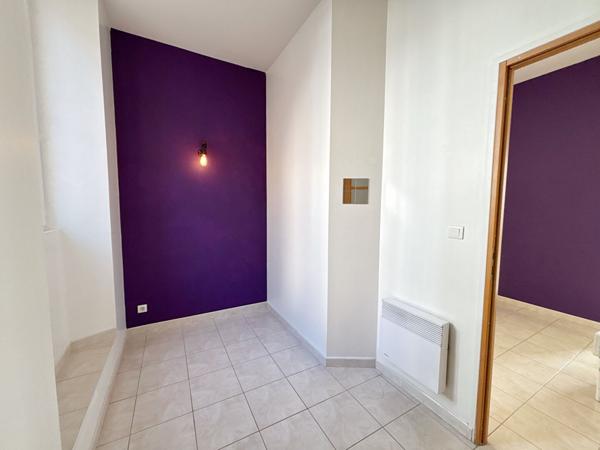 Hyères hyper centre-ville - Appartement à usage professionnel - 50m2