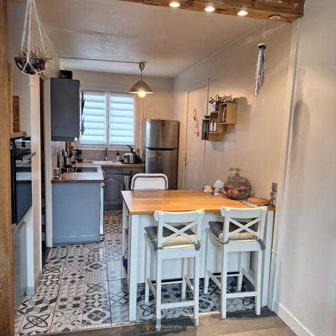 Crécy-la-Chapelle (77580) Maison 5 pièces 126 m2 env. , terrain 425 m2 et Garage