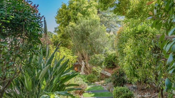 Magnifique villa avec jardin