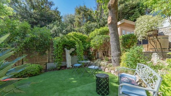 Magnifique villa avec jardin