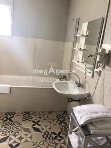 Local Commercial à LA BARRE-DE-MONTS, 85550 - 30 pièces 1016m²