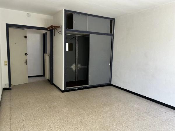 Location                                                      Appartement
                        
                     3 pièces                      53 m2                     à Montpellier