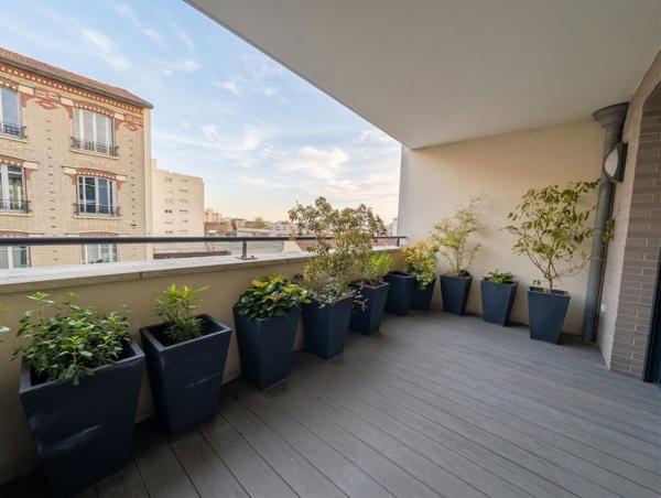 EXCLUSIVITÉ – SAINT-MAUR – ADAMVILLE – 4 PIÈCES – 3 CHAMBRES – BALCON, TERRASSE, BOX ET CAVE