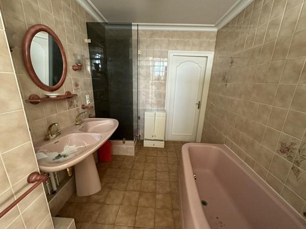 Maison à vendre |  Saint-Genou |  4 pièces | 146 m²