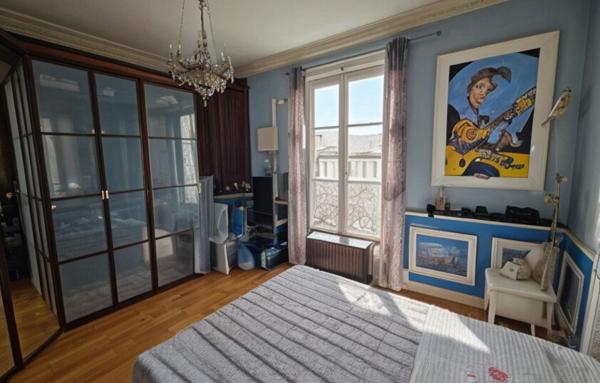 Livry Gargan, secteur Jacob grande maison de 220 m2 idéal artisan ou profession libérale