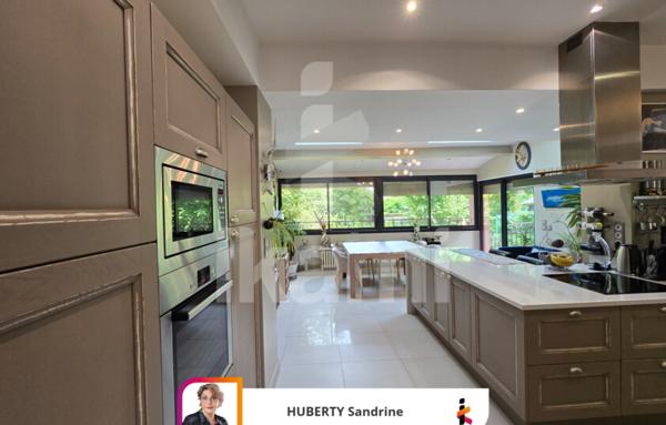 Livry Gargan, secteur Jacob grande maison de 220 m2 idéal artisan ou profession libérale