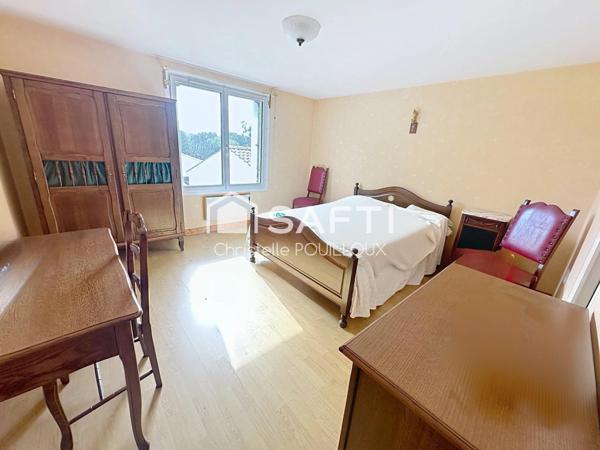 Maison spacieuse, 4 chambres (+1), 2 SDB, 2 garages