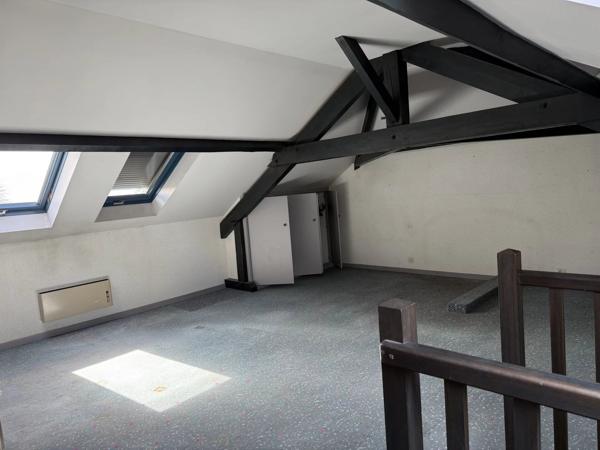 Vente                                                      Maison
                        
                     4 pièces                      147 m2                     à Onet-le-Château