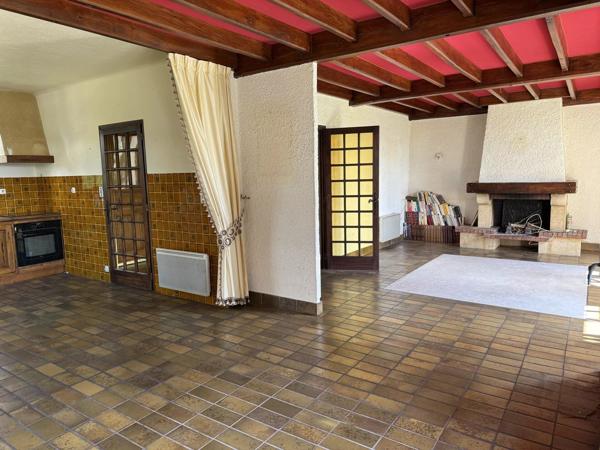 Vente                                                      Maison
                        
                     4 pièces                      147 m2                     à Onet-le-Château