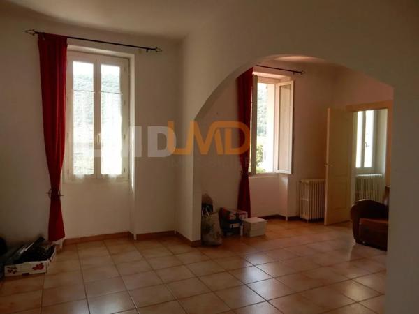 Maison EN Pierre Avec 2 Appartements - Garage - Grand Terrain