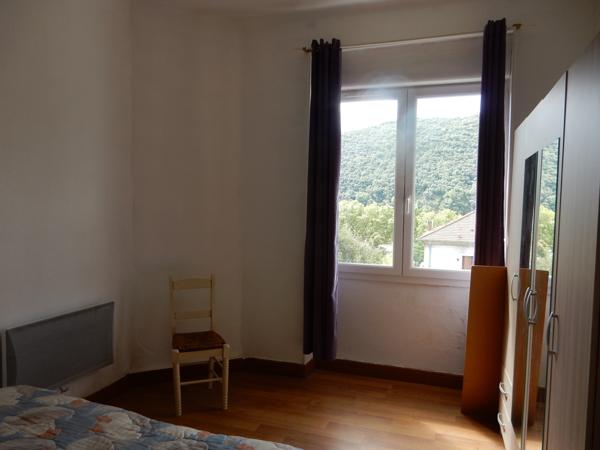 Maison EN Pierre Avec 2 Appartements - Garage - Grand Terrain