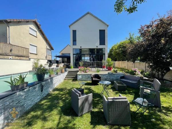 Vente Maison 7 pièces 190 m2 à Varennes-Jarcy