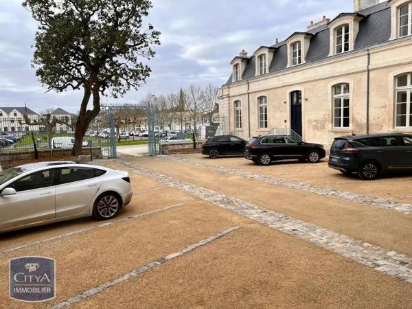 Appartement à louer 2 pièces 39.5m² Fontenay-le-Comte (85200)