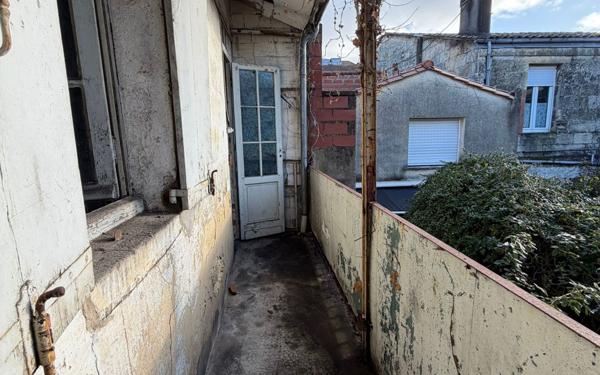 Maison à vendre    3 pièces • 62 m2 Bordeaux