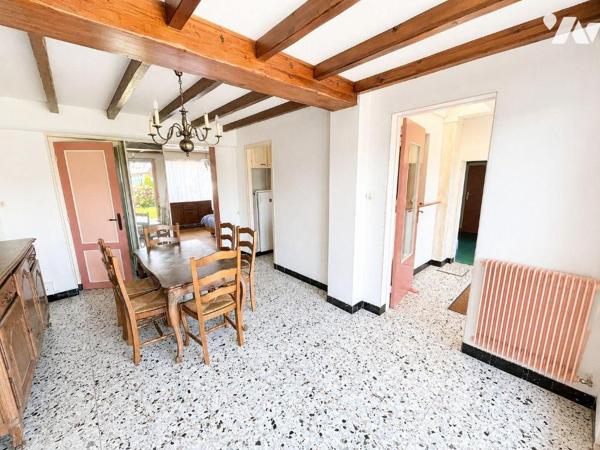 Maison familiale avec jardin et garage en centre-ville

Idéalement située en centre-ville, à ...